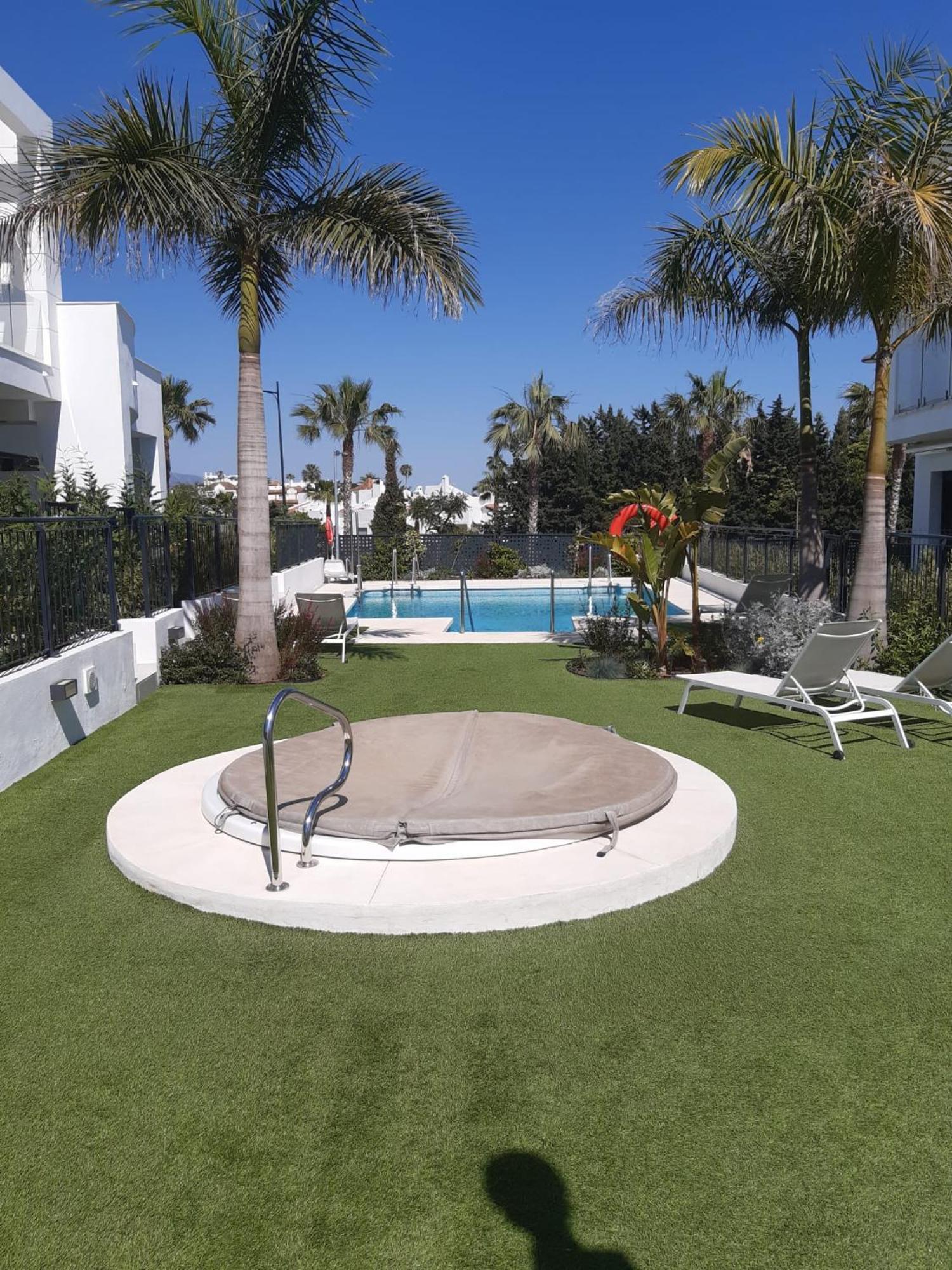 Los Miradores Del Sol By Mar Holidays Estepona Dış mekan fotoğraf